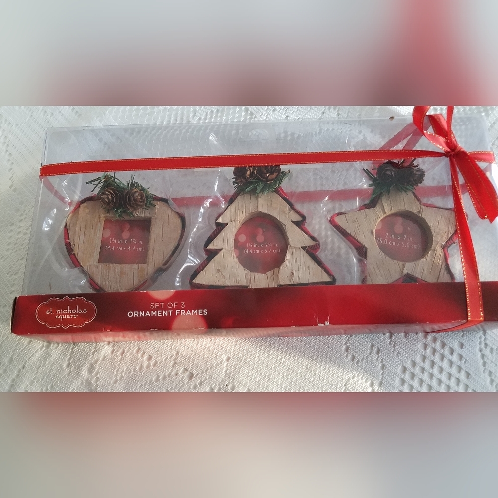 Set of 3 St Nicholas  Square  Holiday Ornament Frames